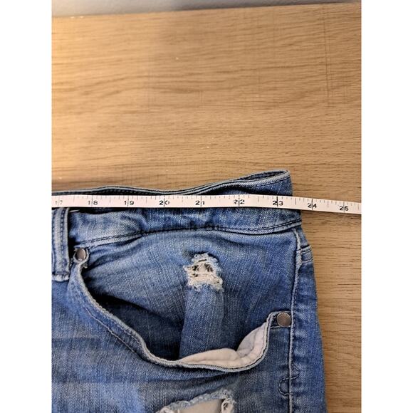 Torrid Women's Distressed Shorts Denim Sz W47 - Picture 4 of 6